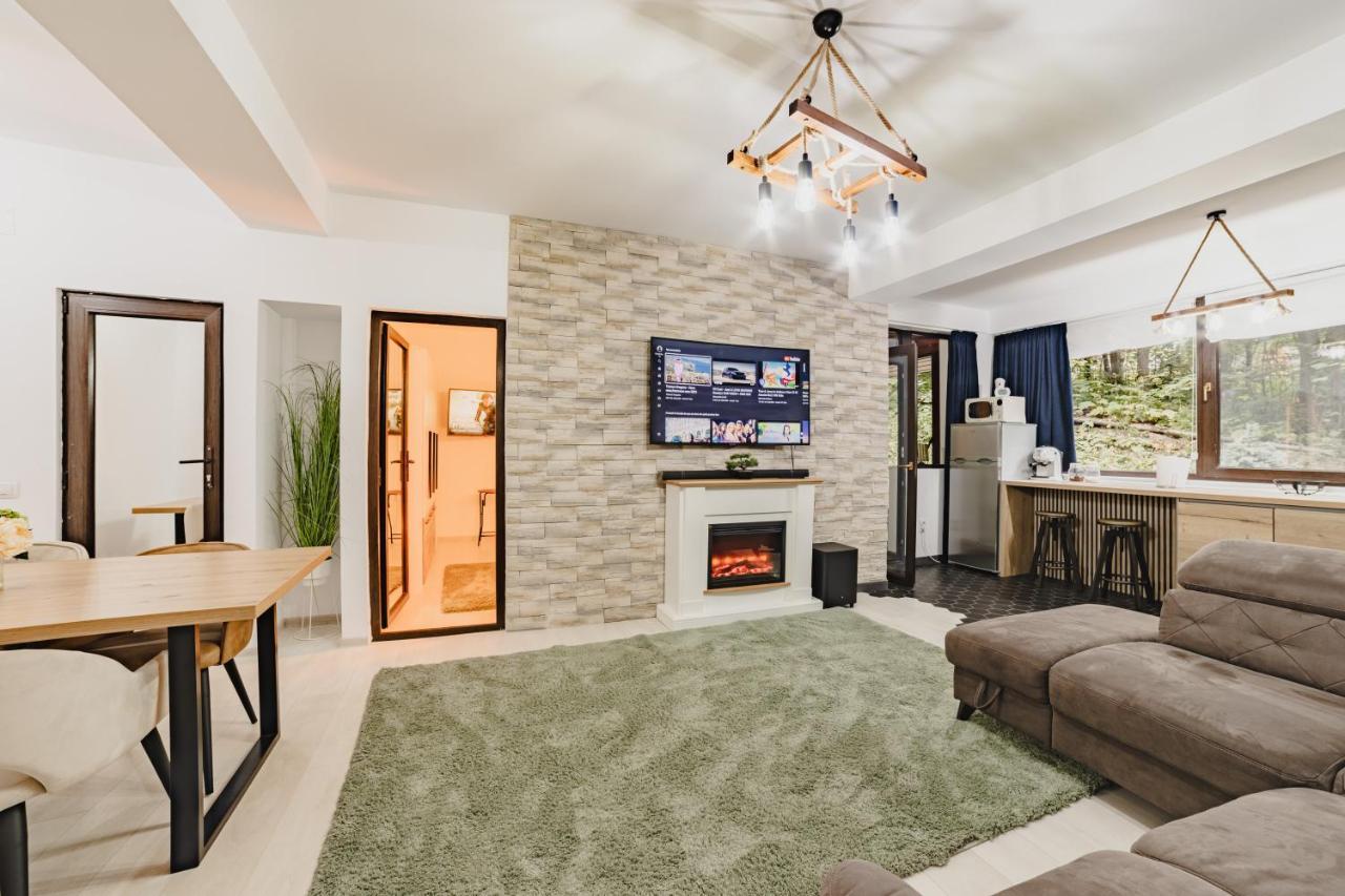 Prestige Luxury Apartment เปรดัล ภายนอก รูปภาพ