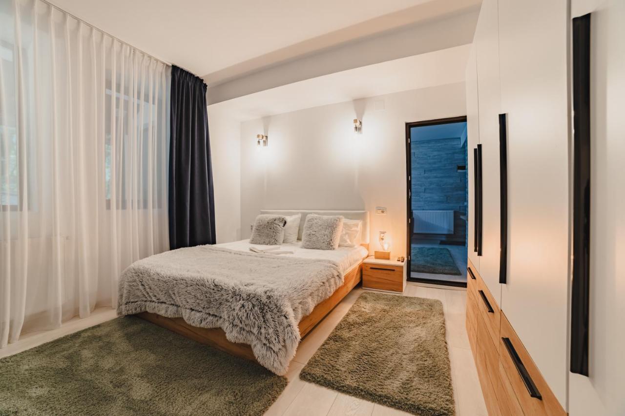 Prestige Luxury Apartment เปรดัล ภายนอก รูปภาพ